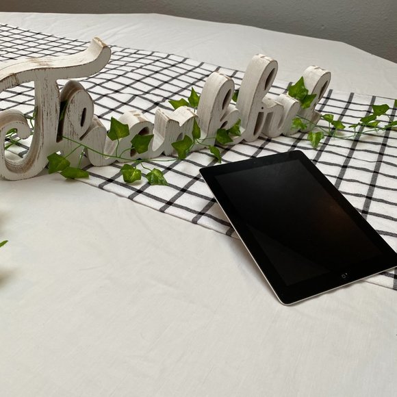 APPLE Ipad - 64GB Wifi & Cellular Model, with Bluetooth ANKER Keyboard Case - Picture 2 of 13